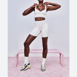 SALE! - NWT For Love And Lemons Dani Cream Shorts Small